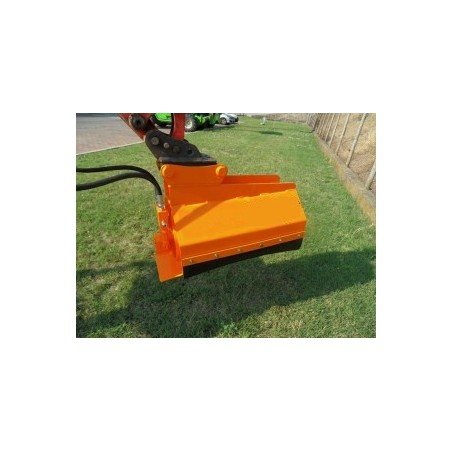 Débrousaille pour mini-pelle TT UEMME