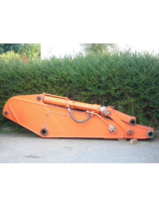 Bras télescopique-balancier-flèche pour engins tp