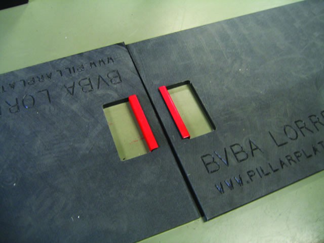 Connecteurs pour plaques de roulage 2